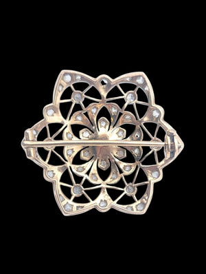 Brooch AU & PT Flower w/ Pearl & Diamonds