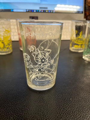 Vintage Welch's Flinstones Jelly Glasses 7 (1 Cracked)