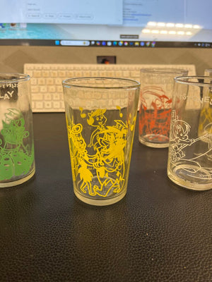 Vintage Welch's Flinstones Jelly Glasses 7 (1 Cracked)