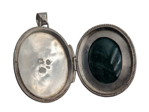 Locket Silver w/ Large Green Stone