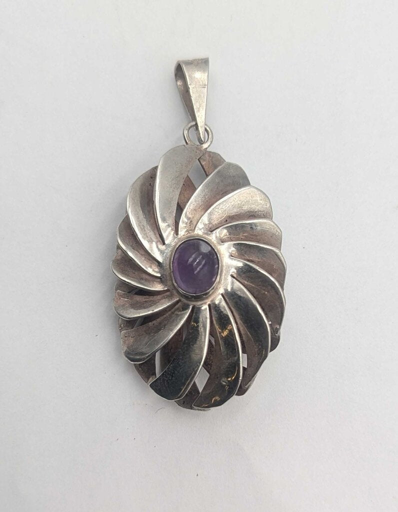 Pendant Sterling Silver w/ Amethyst Fanned
