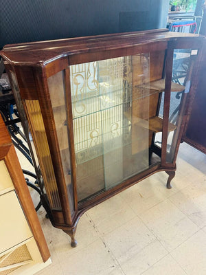 Art Deco Display Cabinet with light