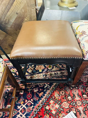 Hillsdale Nailhead Stool17x17x18