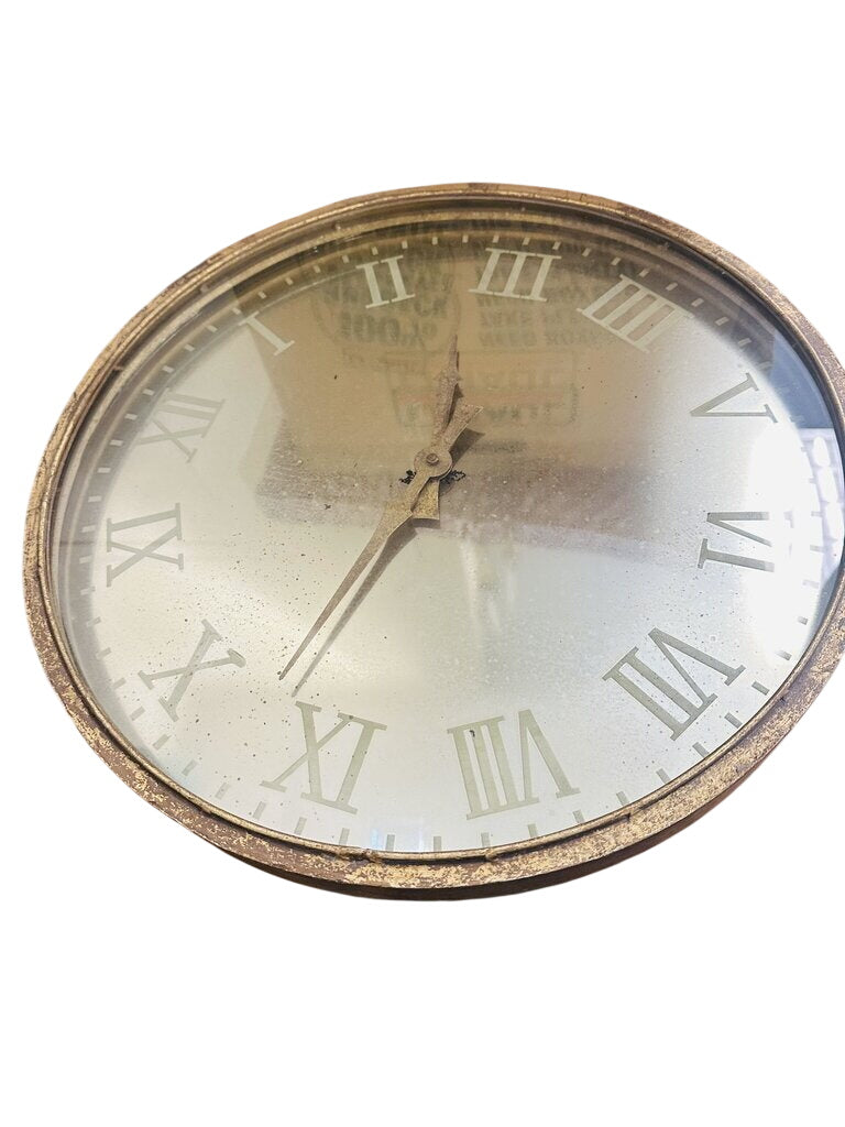 Vintage 19" Round Wall Clock