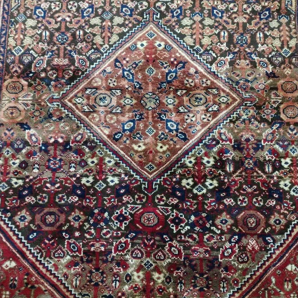Shiraz Hand Woven Wool Rug 52x72
