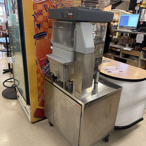Zummo Commercial Juice Extractor w/Stand MSRP $10,000