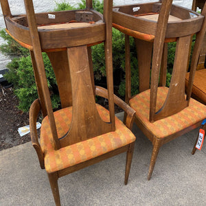 Vintage Broyhill Dining Chairs / Set of 8 (6 reg. 2 captain)
