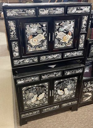 Vintage Korean Mother of Pearl Black Lacquer Cabinet(1-B)