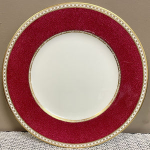 Wedgwood Ulander W1813 Ruby Red and Gold 10.75"
