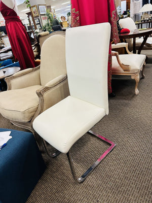 Chairus White Chrome Chair